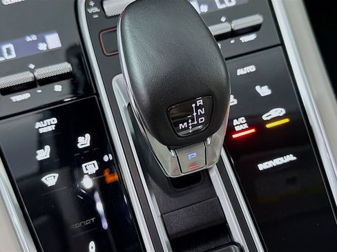 Certified 2023 Porsche Panamera 4S AWD/4WD image 19