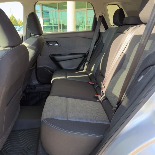 Used 2021 Nissan Rogue SV AWD/4WD image 12