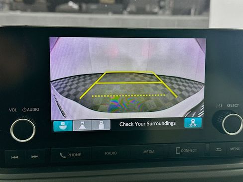 Used 2023 Honda Accord EX image 19