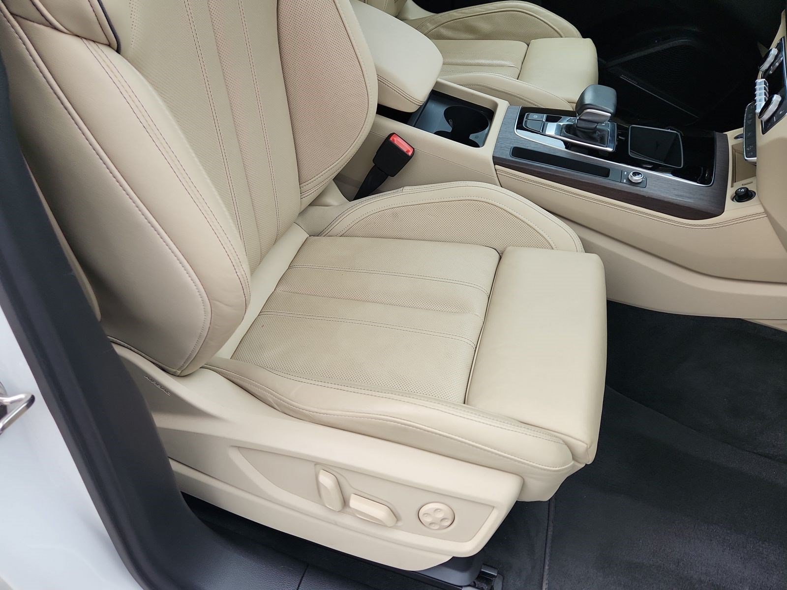 Used 2023 Audi Q5 2.0T Premium Plus w/ Premium Plus Package AWD/4WD image 19