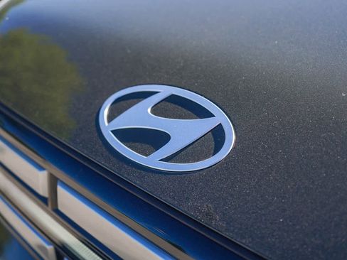 Used 2025 Hyundai Santa Fe SEL image 12