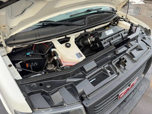 Used 2019 GMC Savana 2500 image 22