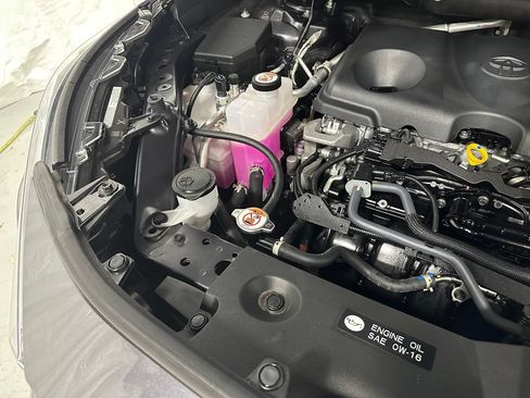 Used 2025 Toyota RAV4 XLE AWD/4WD image 66
