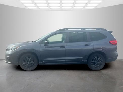Used 2022 Subaru Ascent Onyx Edition image 4
