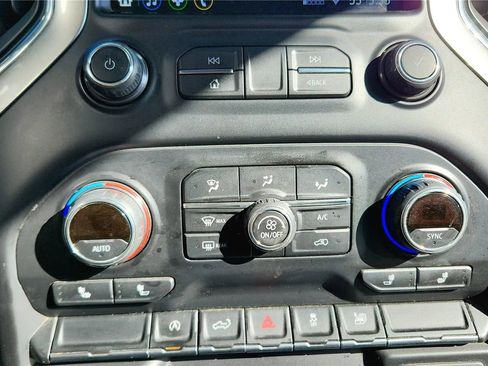 Used 2021 Chevrolet Silverado 1500 LT image 22