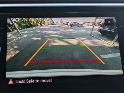 Used 2023 Volkswagen Atlas Cross Sport SE image 27