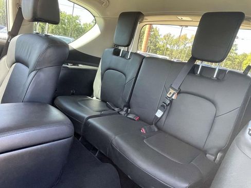 Used 2023 Nissan Armada SL w/ Captain's Chairs Package image 13