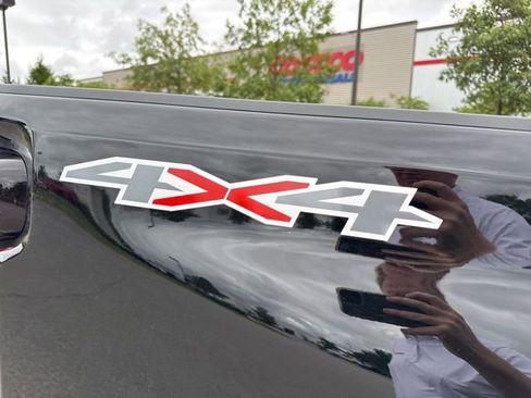 Used 2025 Chevrolet Silverado 2500 LTZ w/ LTZ Plus Package image 44