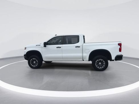 Used 2024 Chevrolet Silverado 1500 ZR2 AWD/4WD image 5