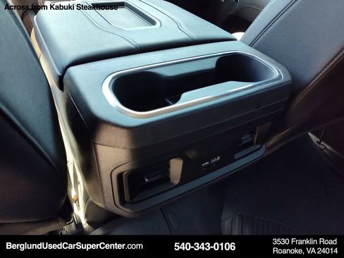 Used 2022 Chevrolet Silverado 1500 LT Trail Boss w/ LT Trail Boss Premium Package AWD/4WD image 16