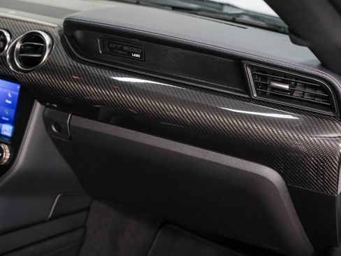 Used 2020 Ford Mustang Shelby GT500 w/ Carbon Fiber Track Pack image 34