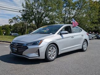 Used 2019 Hyundai Elantra SE image 1