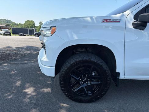 Used 2022 Chevrolet Silverado 1500 RST AWD/4WD image 30