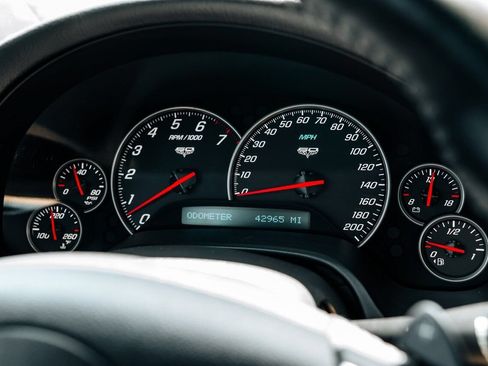 Used 2013 Chevrolet Corvette Grand Sport RWD image 27