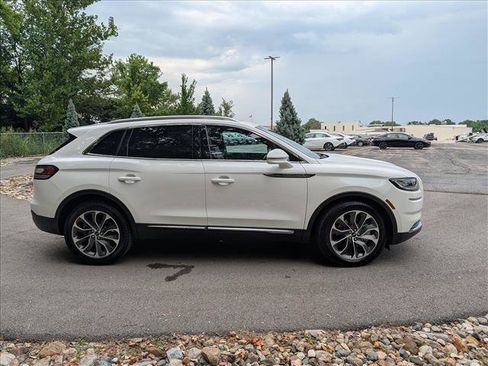 Used 2023 Lincoln Nautilus Reserve AWD/4WD image 6