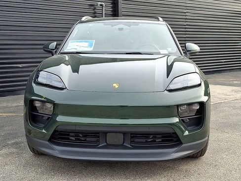 New 2025 Porsche Macan 4 Electric AWD/4WD image 9