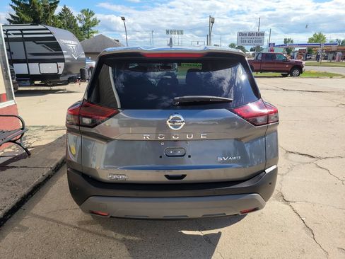 Used 2021 Nissan Rogue SV AWD/4WD image 6