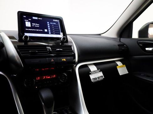 New 2025 Mitsubishi Eclipse Cross SE image 12