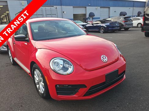 Used 2017 Volkswagen Beetle 1.8T Classic FWD image 3