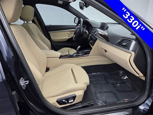 Used 2017 BMW 330i Sedan image 16