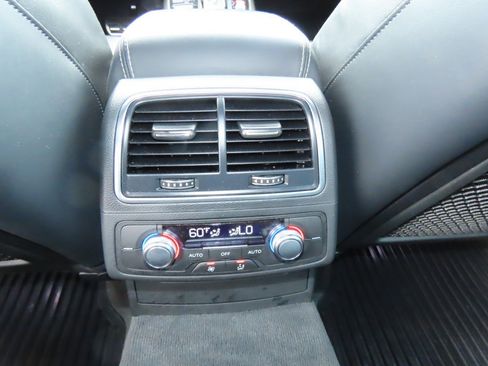 Used 2018 Audi S6 Premium Plus w/ S Sport Package image 18