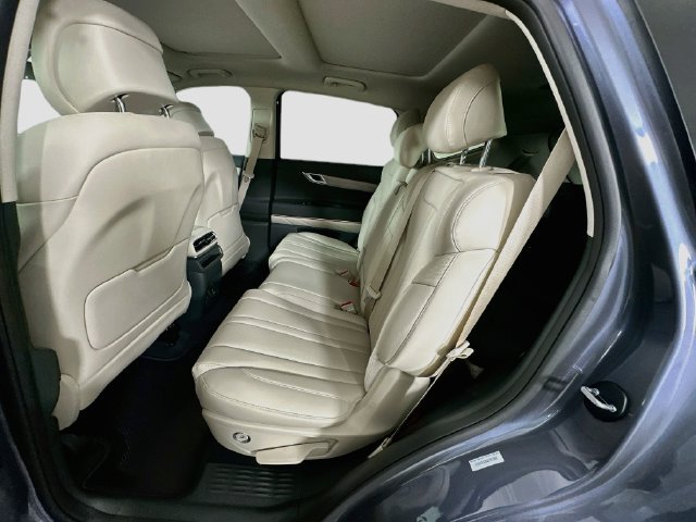 New 2027 Genesis GV80 2.5T Select AWD/4WD image 17