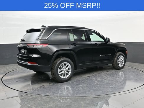 New 2025 Jeep Grand Cherokee Laredo X w/ Luxury Tech Group I AWD/4WD image 6
