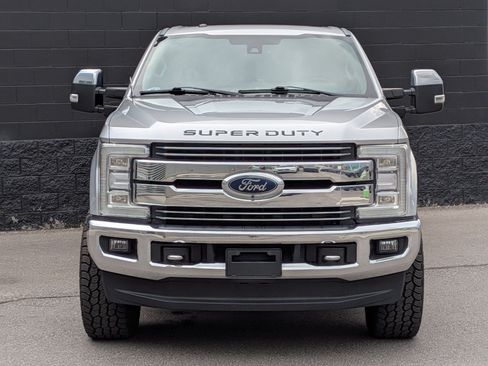 Used 2017 Ford F250 Lariat w/ Lariat Ultimate Package AWD/4WD image 2