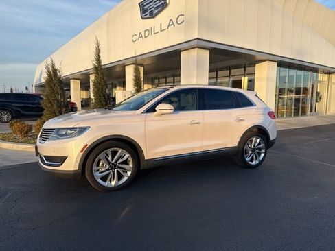 Used 2017 Lincoln MKX Reserve w/ Driver Assistance Package image 1