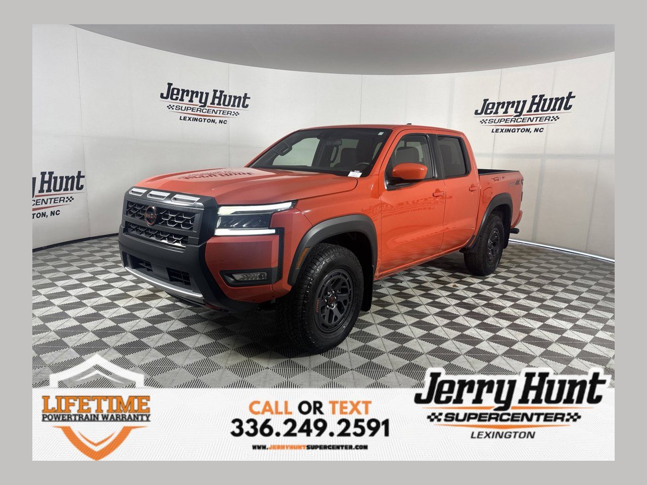 Used 2025 Nissan Frontier PRO-4X w/ Interior Protection Package AWD/4WD image 1