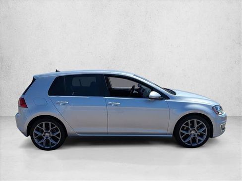 Used 2015 Volkswagen e-Golf Limited Edition FWD image 4