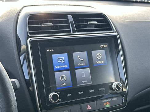 Used 2025 Mitsubishi Outlander Sport LE image 28