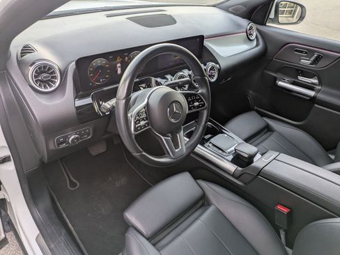 Certified 2023 Mercedes-Benz GLA 250 4MATIC image 15