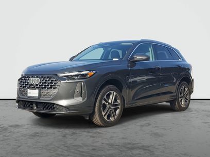 Used 2025 Audi Q5 Premium w/ Convenience Package