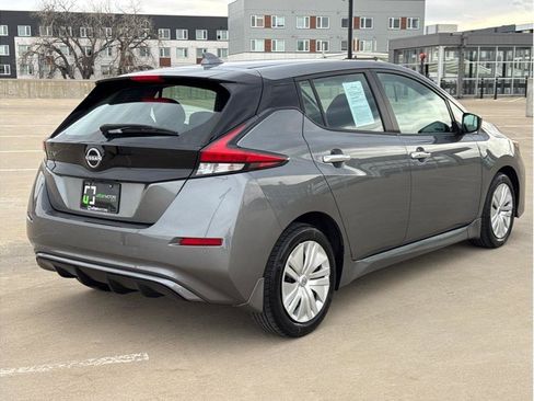 Used 2024 Nissan Leaf S FWD image 8
