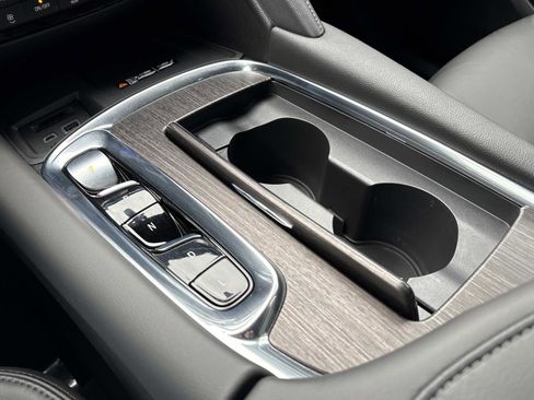 Certified 2023 Buick Enclave Avenir w/ Avenir Technology Package image 25