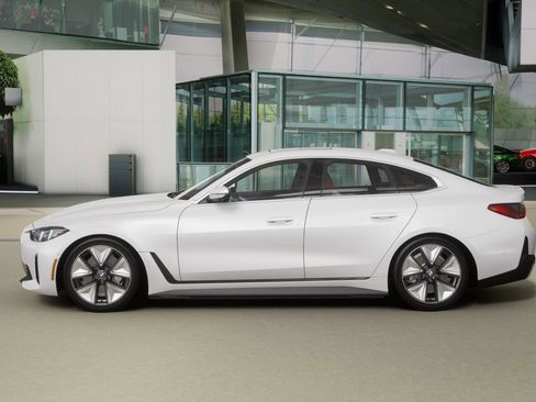New 2026 BMW i4 xDrive40i w/ Premium Package AWD/4WD image 31