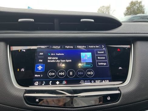 New 2025 Cadillac XT6 Luxury FWD image 27