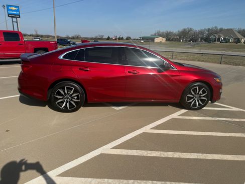 Used 2024 Chevrolet Malibu RS image 4