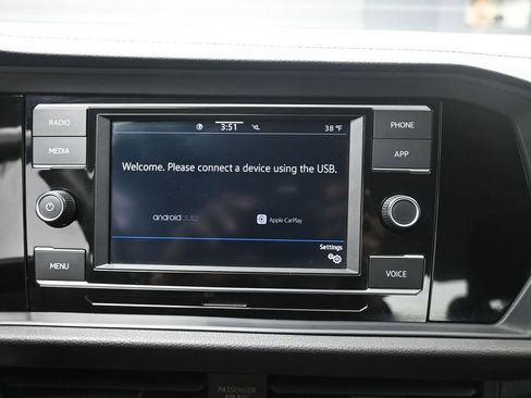 Used 2024 Volkswagen Jetta S image 11