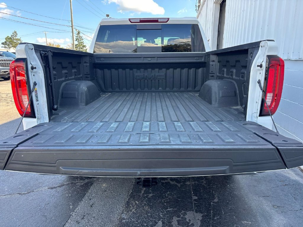 Used 2025 GMC Sierra 1500 SLT w/ SLT Premium Plus Package AWD/4WD image 5