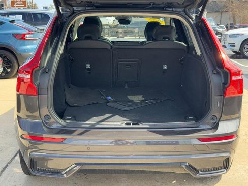Certified 2025 Volvo XC60 B5 Plus image 5
