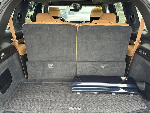 Used 2024 Jeep Grand Cherokee L Summit image 33