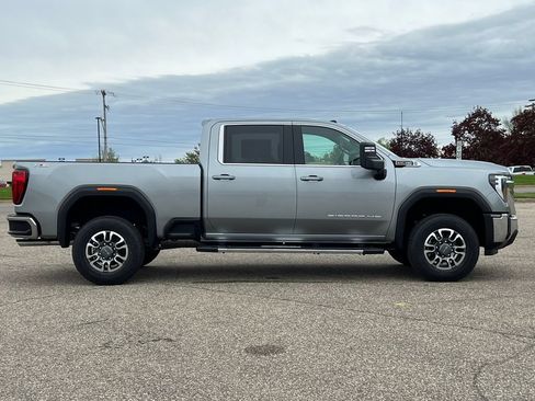 New 2026 GMC Sierra 2500 SLE w/ SLE Value Package; AWD/4WD image 49