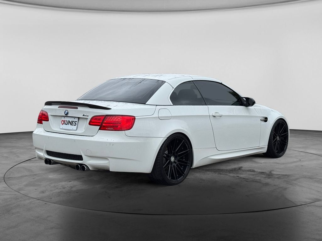 Used 2011 BMW M3 Convertible RWD image 8