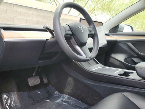 Used 2023 Tesla Model 3 Standard Range RWD image 10