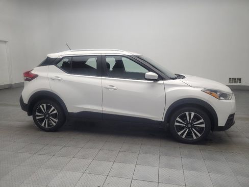 Used 2020 Nissan Kicks SV image 11