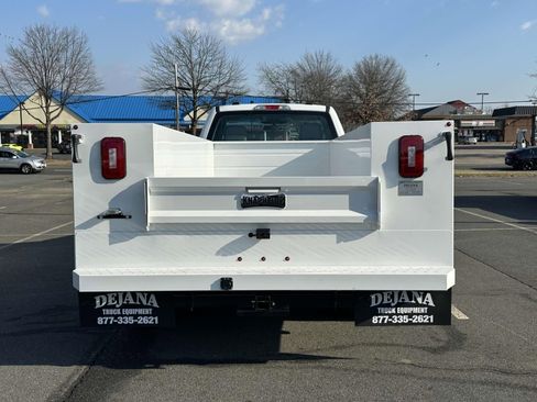 New 2024 Ford F350 XL w/ XL Chrome Package image 3