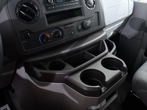New 2027 Ford E-350 and Econoline 350 Super Duty w/ Power Equipment Group RWD image 31