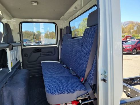 New 2024 Chevrolet Low Cab Forward image 7